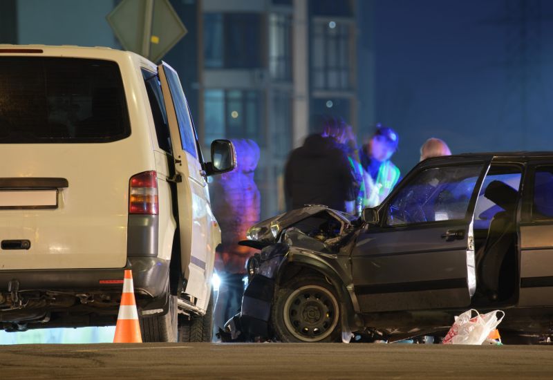 Traffic accident at night due to a drunk driver.